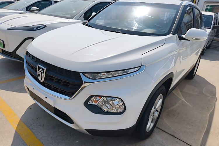 Used Baojun 510 2017 1.5L manual Comfort trim