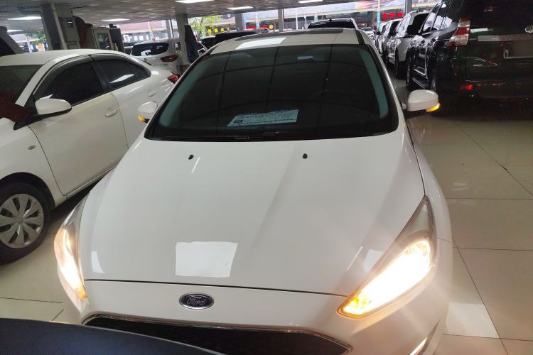 Used Ford Focus 2017 Hatchback EcoBoost 125 Automatic - Ultra-Powerful Style Edition with Smart Drive Features
