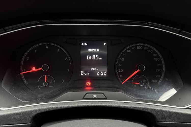 Used Volkswagen T-ROC 2018 280TSI DSG Two-Wheel-Drive Comfort Version China V Standard
