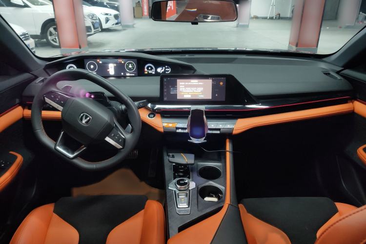 Used Changan UNI-V 2023 1.5T Sport Edition
