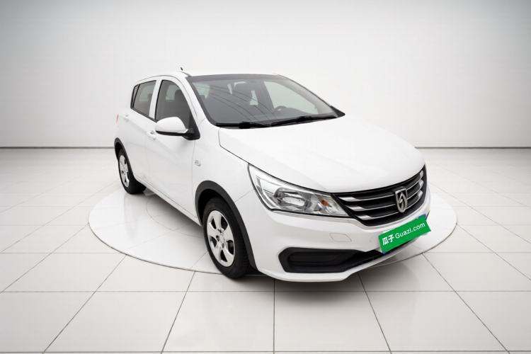 Used Baojun 310 2016 1.2L manual Comfort trim level Front Right 45 Deg