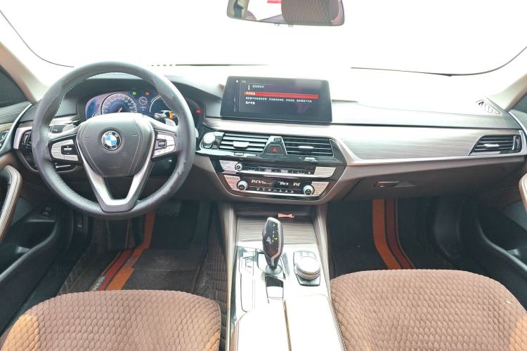 Used BMW 5 Series 2018 Revised Version 530Li Leading Edition Luxury Package Center Console