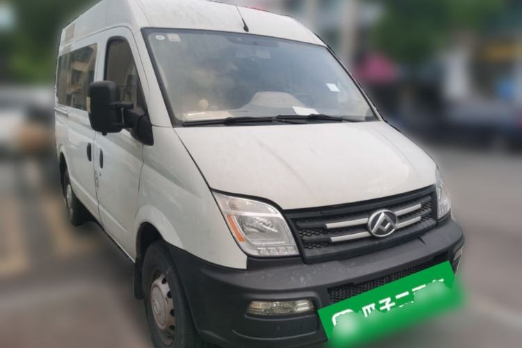 Used SAIC MAXUS Xintu V80 2019 2.5T Classic AMT Aoyuntong Facelifted Short-Wheelbase Mid-Roof 5/6-Seater Front Right 45 Deg