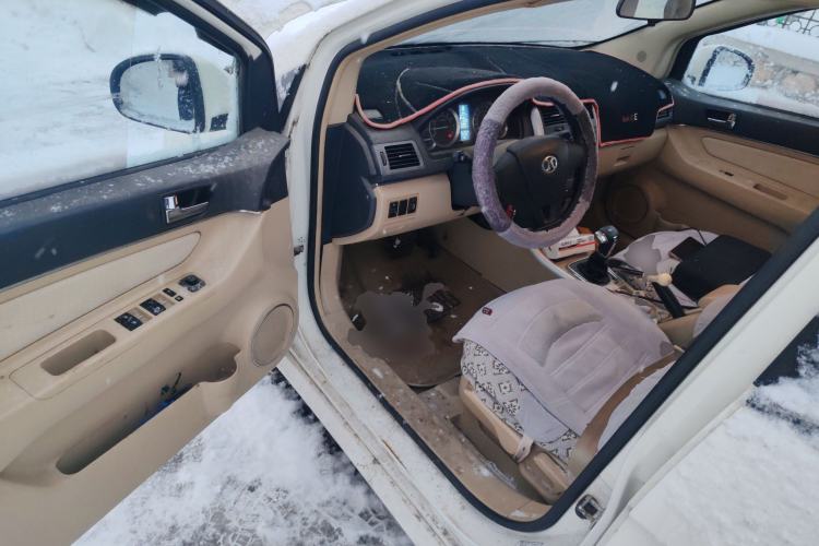 Used BAIC E Series 2013 Sedan 1.5L Automatic Lotte Edition
