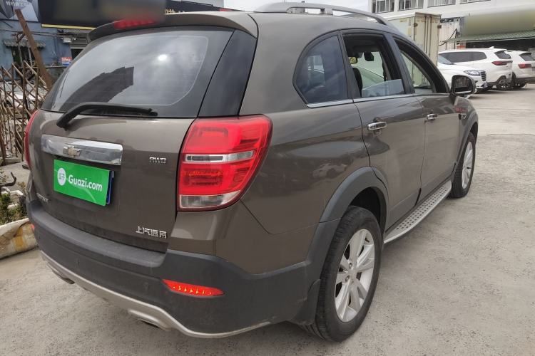 Used Chevrolet Captiva 2017 2.4L 4x4 Flagship Edition 7-Seater
