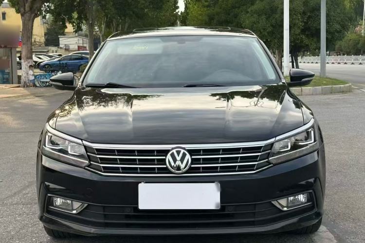 Used Volkswagen Passat 2017 330TSI DSG Luxury Edition

