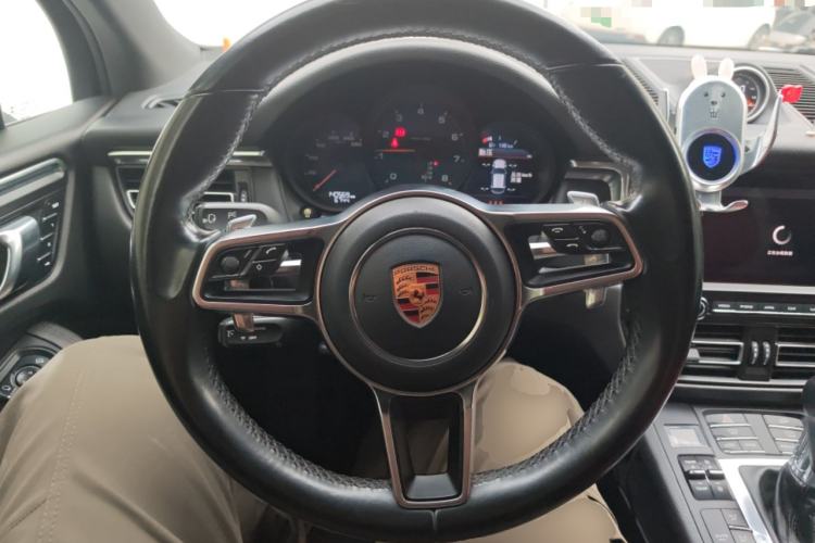 Used Porsche Macan 2018 Macan 2.0T Steering Wheel