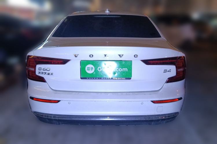 Used Volvo S60 2025 B4 Zhiyuan Luxury Edition
