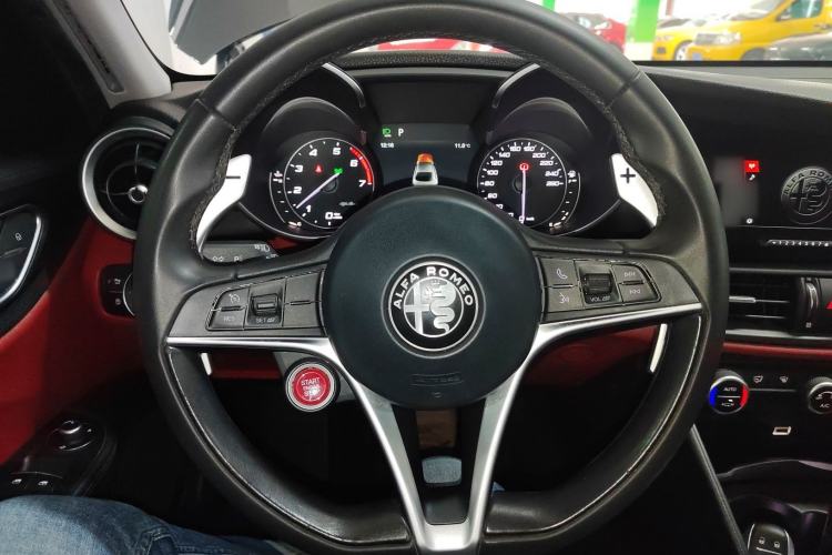 Used Alfa Romeo Giulia 2017 2.0T 280HP Luxury Edition