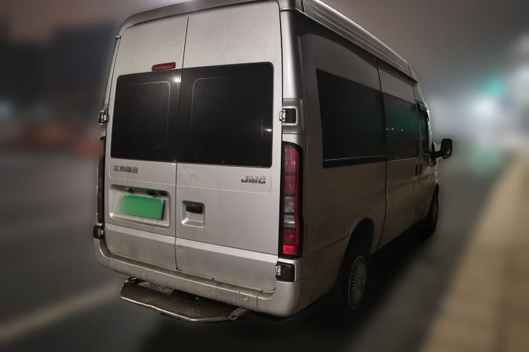 Used JMC Fushun 2022 2.0T Manual Multi-Function Passenger Vehicle Mid-Range High Roof 6-7 Seats
