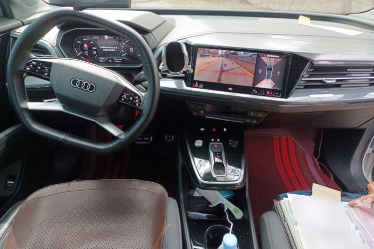 Used Audi Q4 e-tron 2023 40 e-tron Boundary Edition Center Console