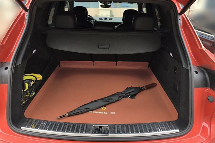 Used Porsche Cayenne 2019 Cayenne 3.0T Trunk