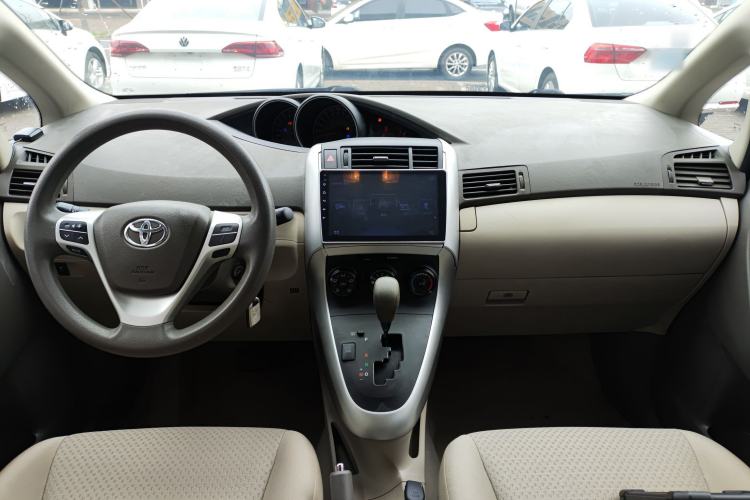 Used Toyota Verso 2014 Starlight 180E CVT Elite Edition