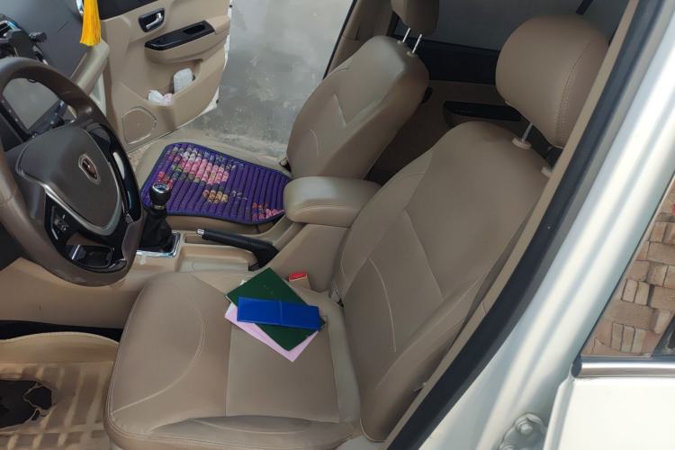 Used Jinbei 750 2016 1.5L Flagship Edition