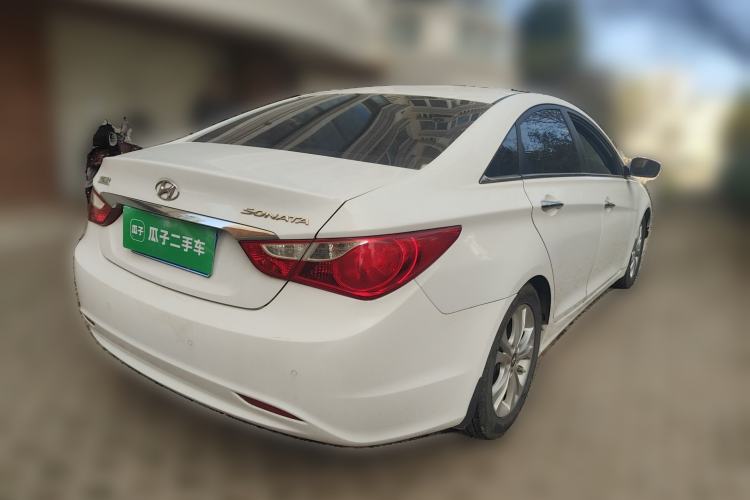 Used Hyundai Sonata 2011 2.0L Automatic Luxury Edition Rear Right 45 Deg