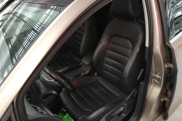 Used Volkswagen Golf 2014 1.6L Automatic Comfort Model Left Front Seat