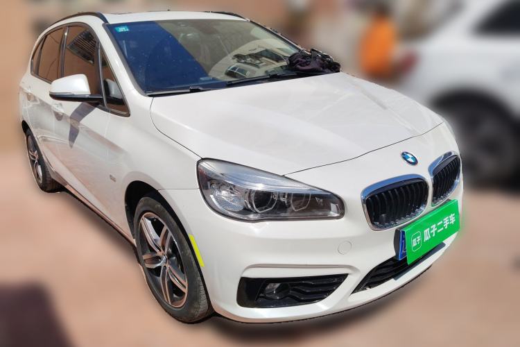 Used BMW 2 Series Active Tourer 2016 218i Sports Design Package Front Right 45 Deg