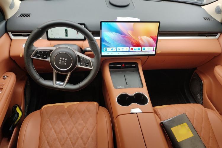 Used Landian E5 PLUS 2025 165 km Long-Range Travel & Comfort Edition 7 Seats
