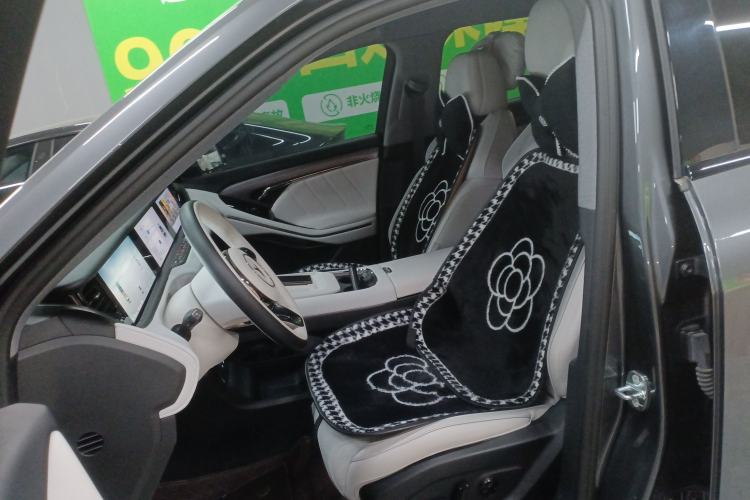 Used VOYAH FREE 2025 318 318 km Rear-Drive Touring Edition
