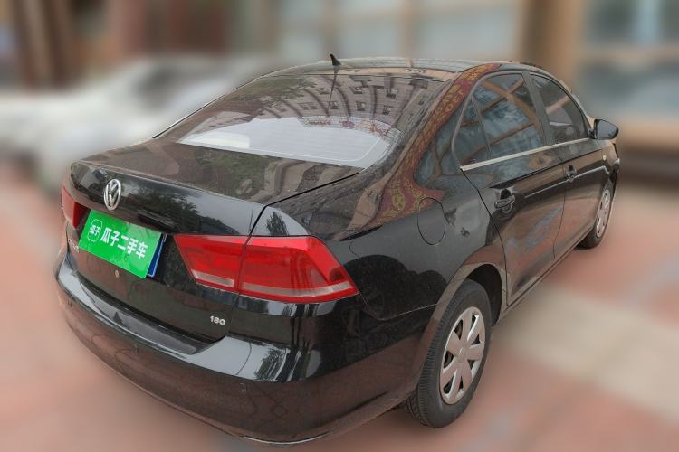 Used Volkswagen Santana 2015 1.6L Manual Fashion Edition