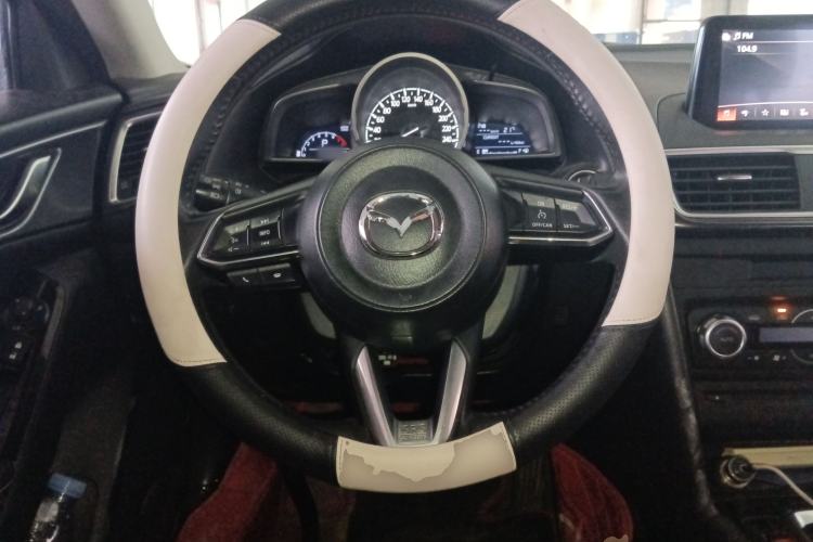 Used Mazda 3 Axela 2017 Sedan 2.0L Automatic Prestige Model China V Standard Steering Wheel