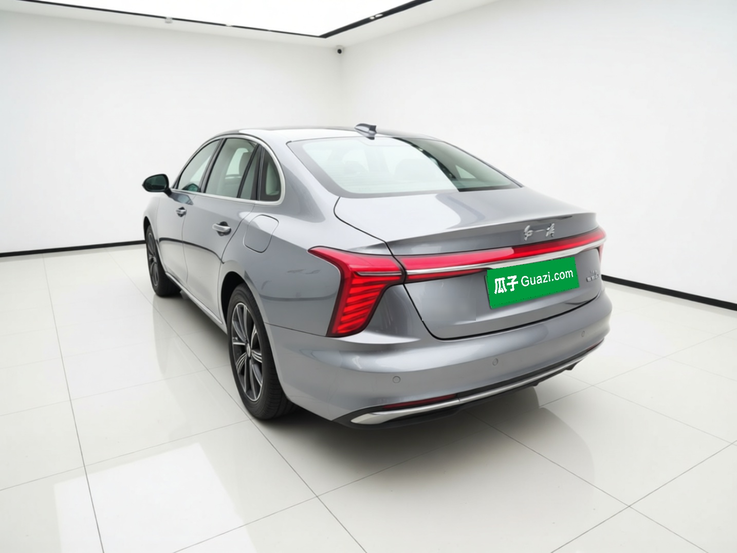 Hongqi H5 PHEV 2025 170 Super Hybrid Version — снимка 4