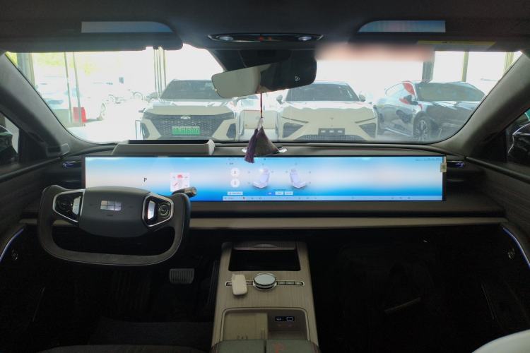 Used Geely Galaxy E8 2024 620 km All-Wheel-Drive Starship Performance Edition
