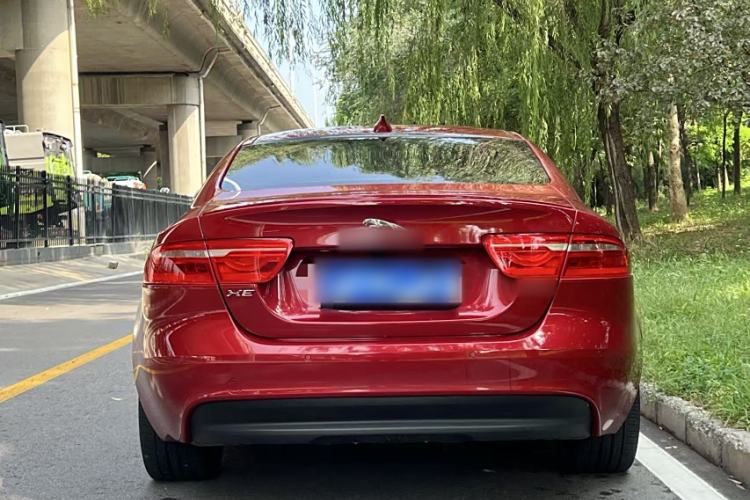 Used Jaguar XE 2017 2.0T 200 PS R-Sport
