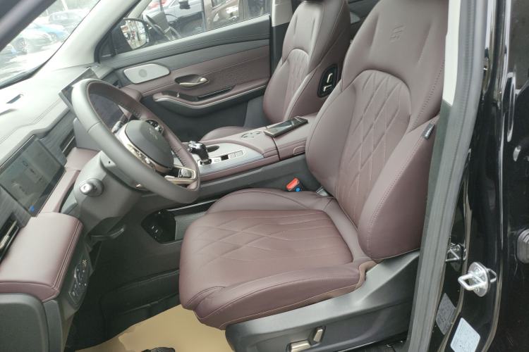 Used JETOUR X90 PRO 2024 2.0T DCT Prestige 7-Seater
