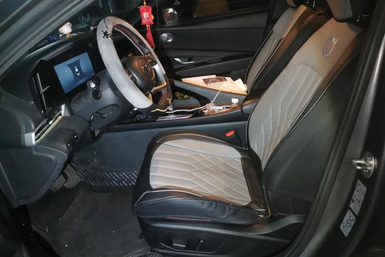 Used Hyundai Elantra 2022 1.5L CVT 20th Anniversary Edition Left Front Seat