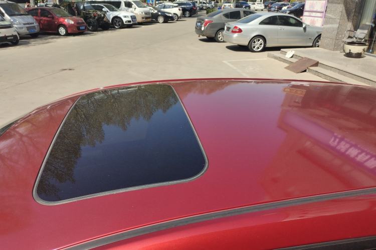 Used Nissan Tiida 2016 1.6L CVT Cool Dynamic Edition Roof