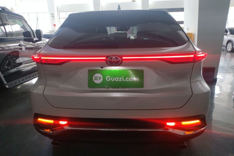 Used Toyota Harrier 2022 Dual-Engine 2.5L CVT Two-Wheel Drive Luxury Edition Rear