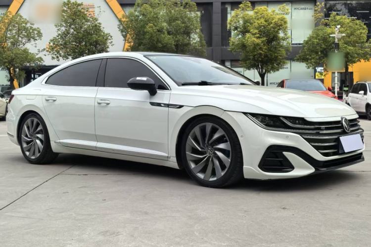 Used Volkswagen FAW-Volkswagen CC 2021 380TSI Striking Edition Exterior 2