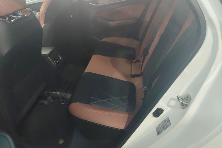 Used CHANGAN Eado 2024 PLUS Blue Whale NE 1.4T GDI DCT High-Energy Edition
