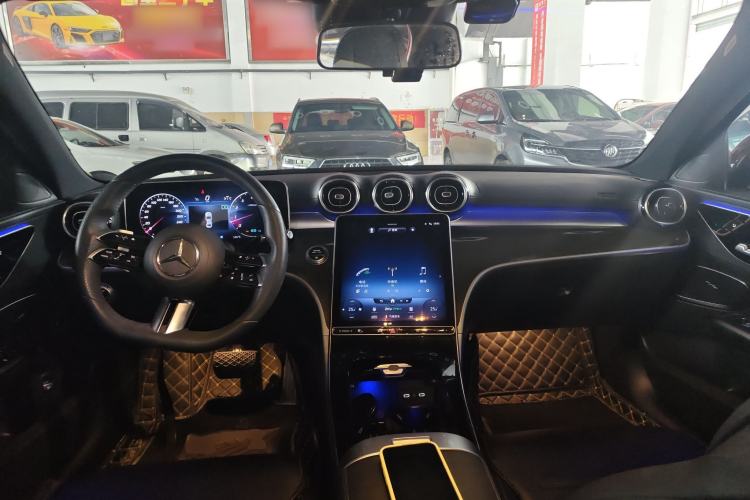 Used Mercedes-Benz C-Class 2022 C 200 L Sport Edition Center Console