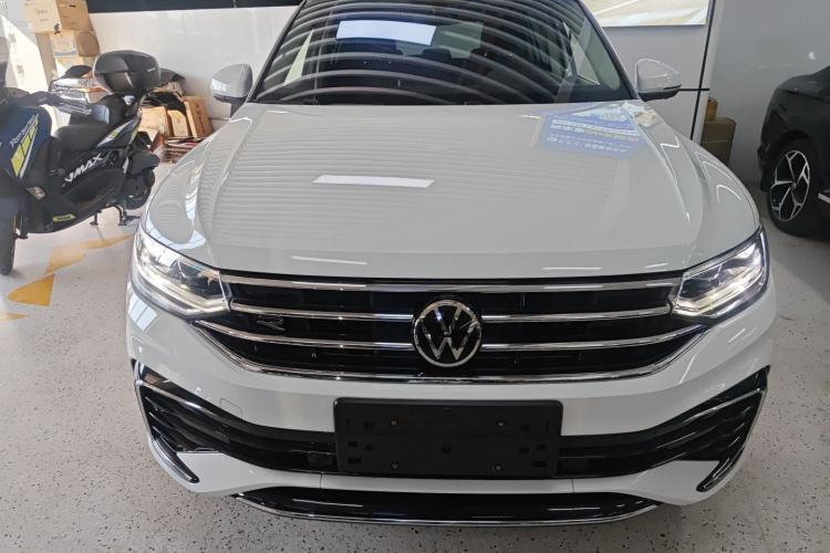 Used Volkswagen Tiguan L 2024 330TSI Automatic Two-Wheel Drive R-Line Enhanced Edition