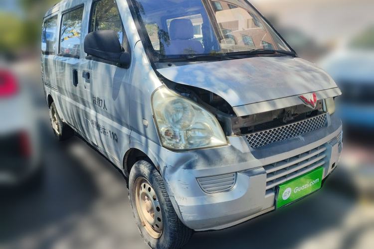 Used Wuling Rongguang 2011 1.2L Base Version

