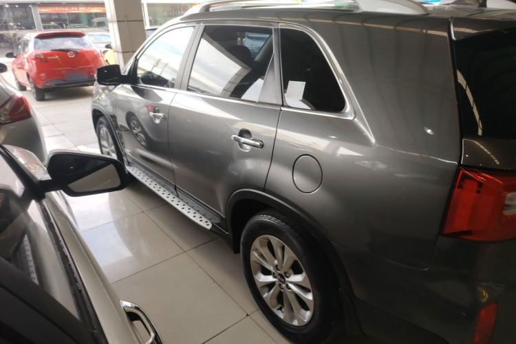 Used Kia Sorento 2013 2.4L 7-Seater Gasoline Luxury Version China IV Standard

