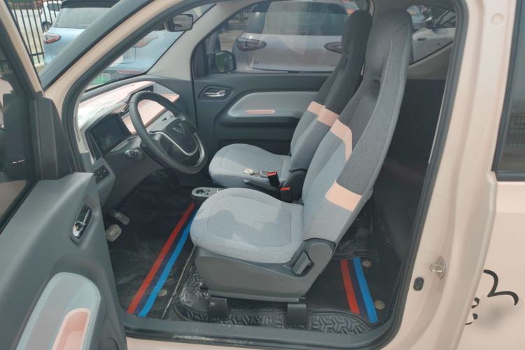 Used Wuling Hongguang MINIEV 2022 Macaron Premium Model – Lithium Ternary Battery Left Front Seat