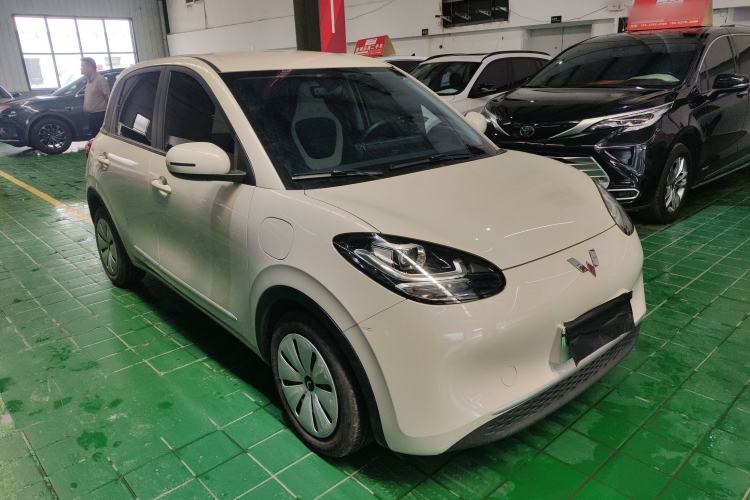 Used Wuling Bingo 2023 333 km Fast-Share Version Front Right 45 Deg