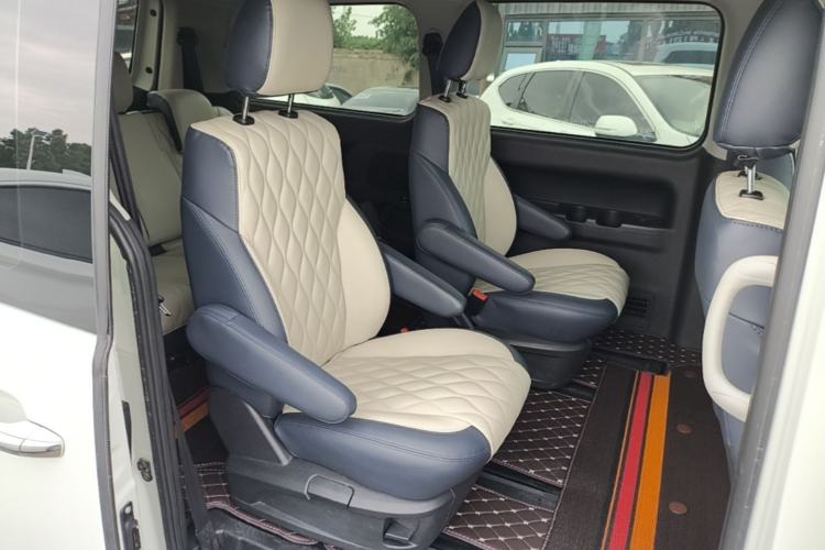 Used JAC Refine M4 2021 2.0L Manual Commercial Edition
