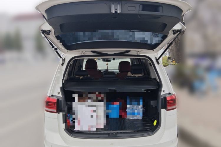 Used Volkswagen Touran 2018 Volkswagen Touran L 280TSI DSG Comfort Edition 7 Seats China V Emission Standard Trunk