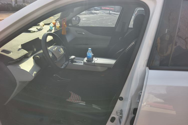 Used Changan UNI-Z New Energy 2024 Blue Whale Smart Electric iDD 125km Beyond Edition