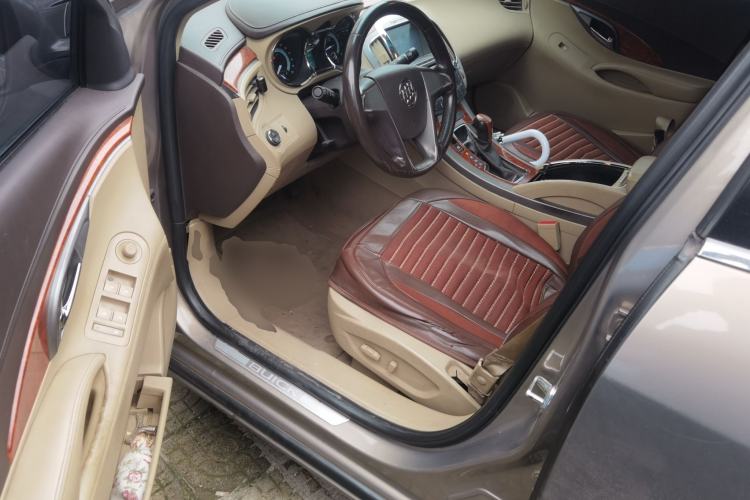 Used Buick LaCrosse 2012 2.4L SIDI Elegant Edition Driver Seat