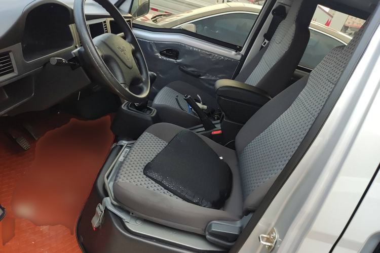 Used Wuling Zhiguang 2023 1.5L Practical Version 5/7 Seats