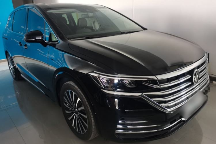 Used Volkswagen Viloran 2024 380TSI Premium Edition Front Right 45 Deg