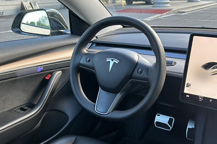 Used Tesla Model 3 2022 Rear-Wheel-Drive Version
