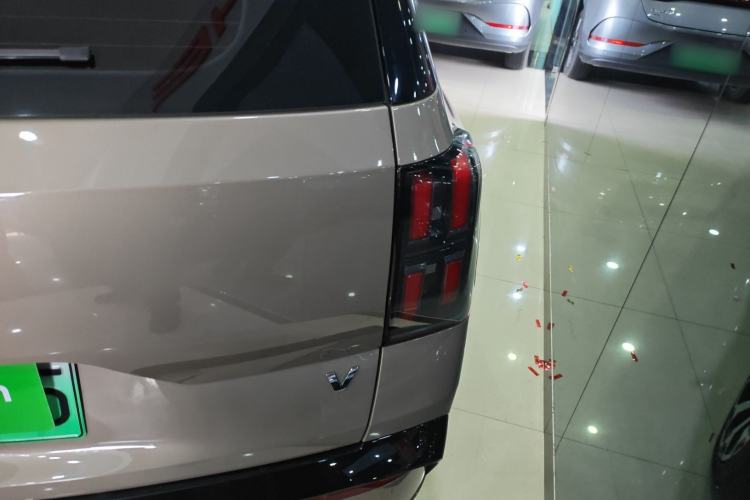 Used AION V 2024 Aion Tyrannosaurus 650 Smart Premium Edition