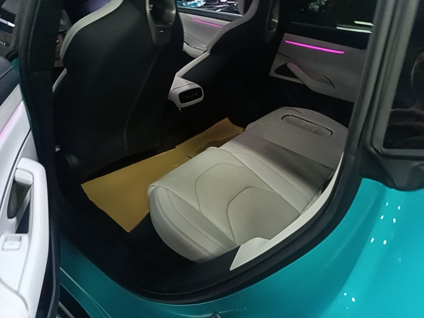 Xiaomi Auto SU7 2024 Four-Wheel Drive Ultra-Long Range Advanced Intelligent Driving Max Edition — снимка 20