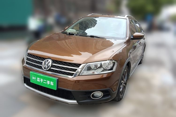 Used Volkswagen Cross Lavida 2014 1.6L Automatic